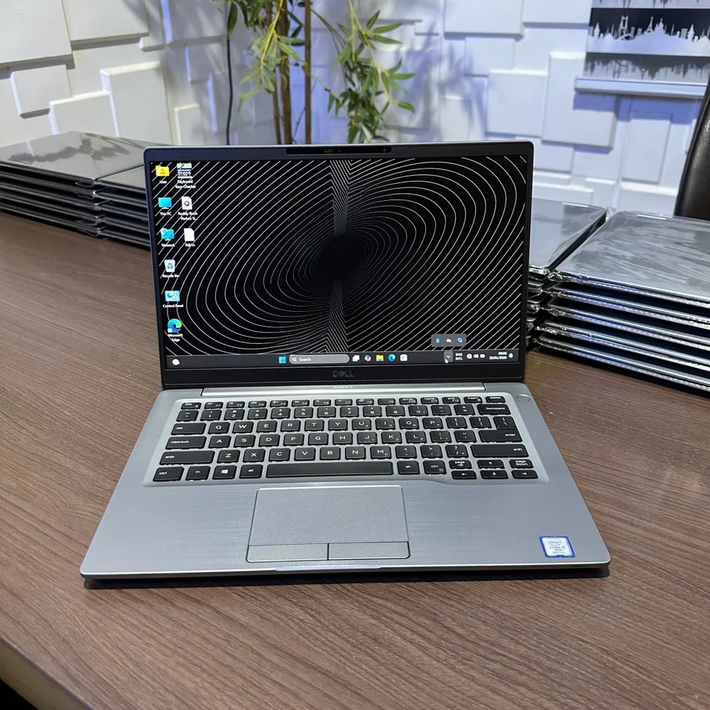 💻 Dell Latitude 7300